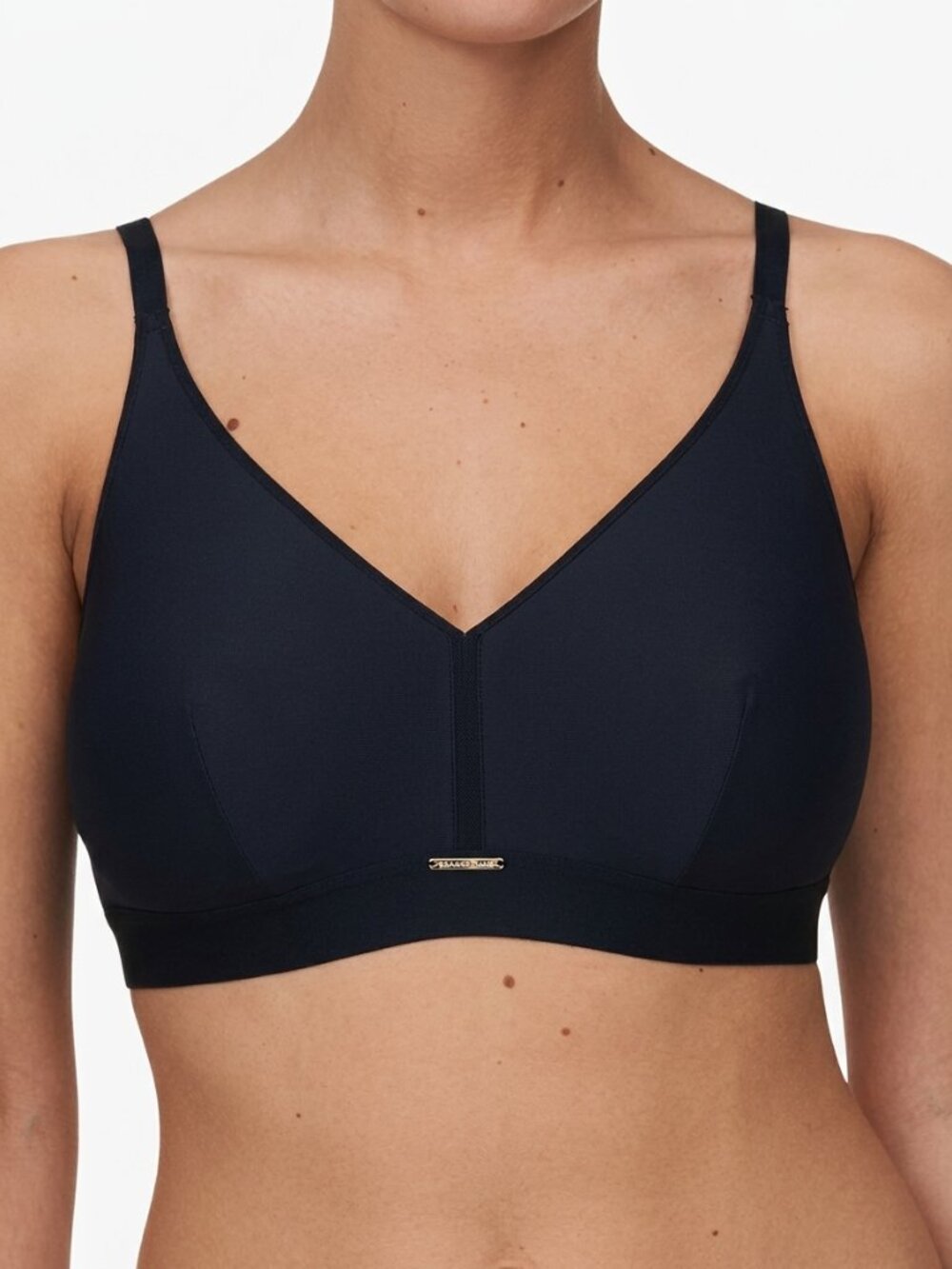 Chantelle NWT Black Bare Essential Lightweight Wireless Bra Size 36D